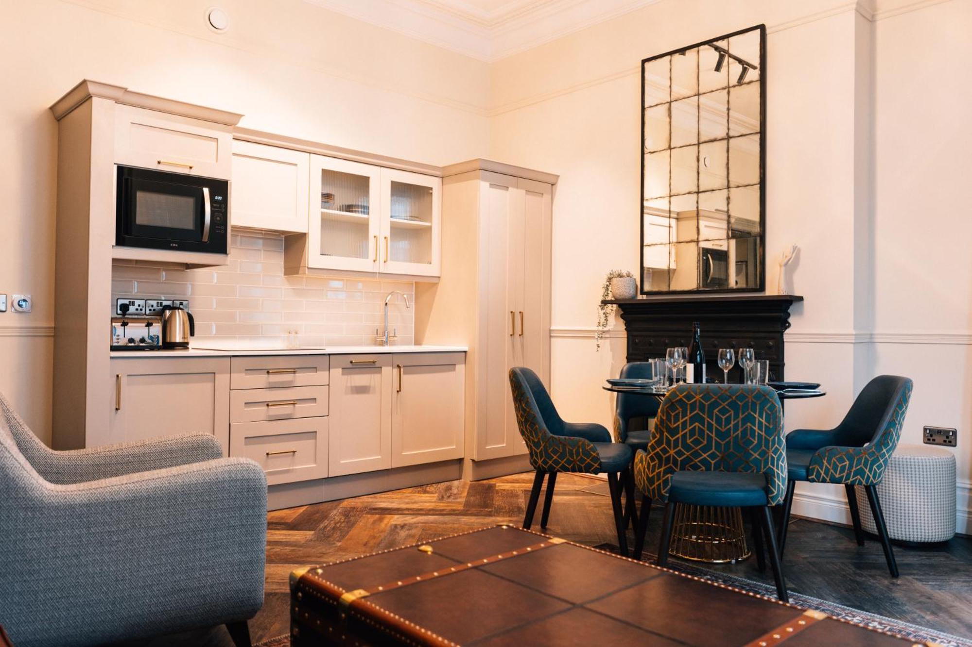Bank Apartments بورتراش المظهر الخارجي الصورة